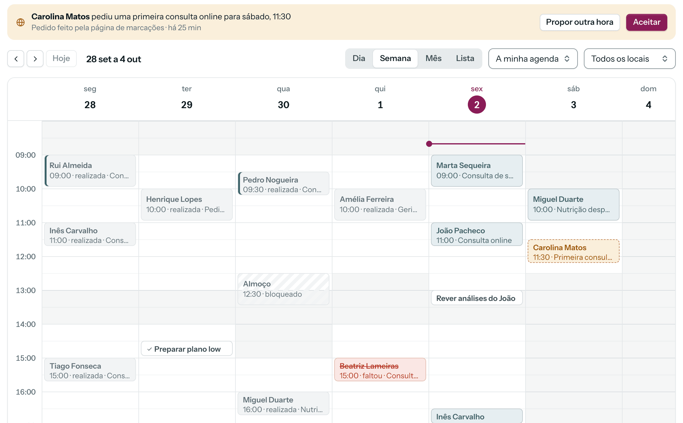 A agenda da semana na Seivara, com um pedido de primeira consulta feito pela página de marcações à espera de ser aceite.